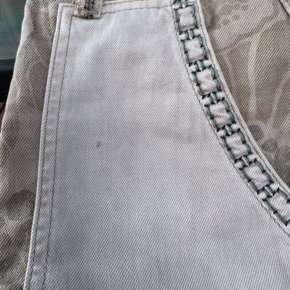 PILCRO Antropologie Beige Floral Cotton Denim Embroidered Tapered Pants 28 - Picture 12 of 12